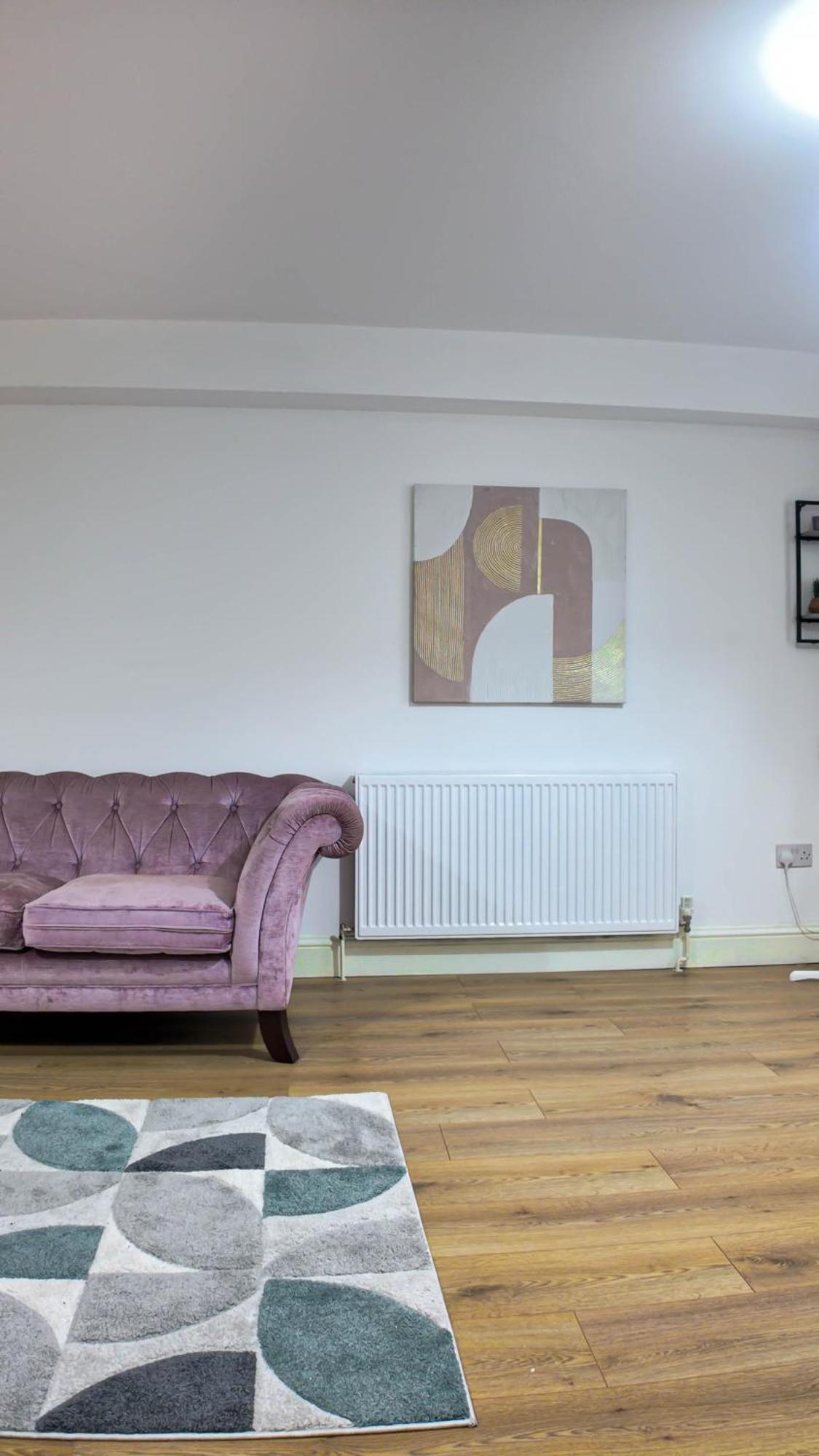 Апартаменты Spacious 2 Bed With Patio In Camden Wr201 Лондон